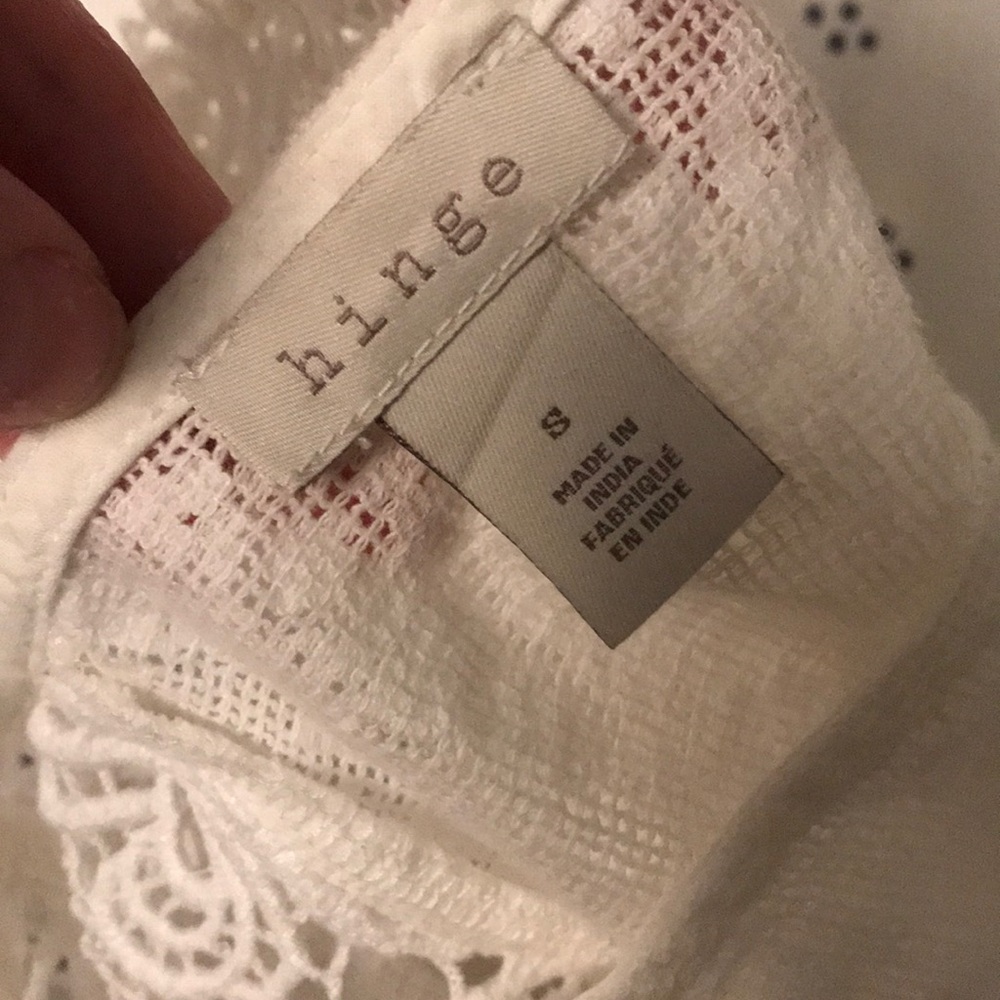 Hinge Lace Tank - Picture 4 of 4